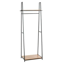 armoire en métal debout