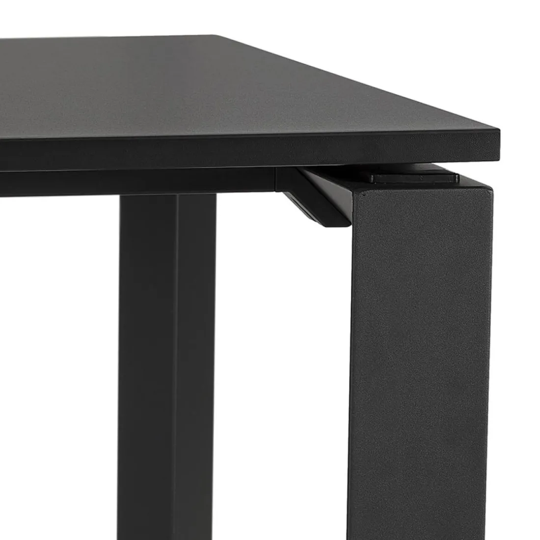 Bureau d'angle design 'BAKUS' en bois et métal noir