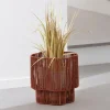 Cache pot en métal et cordes effet tressée FILOUS rouge brique
