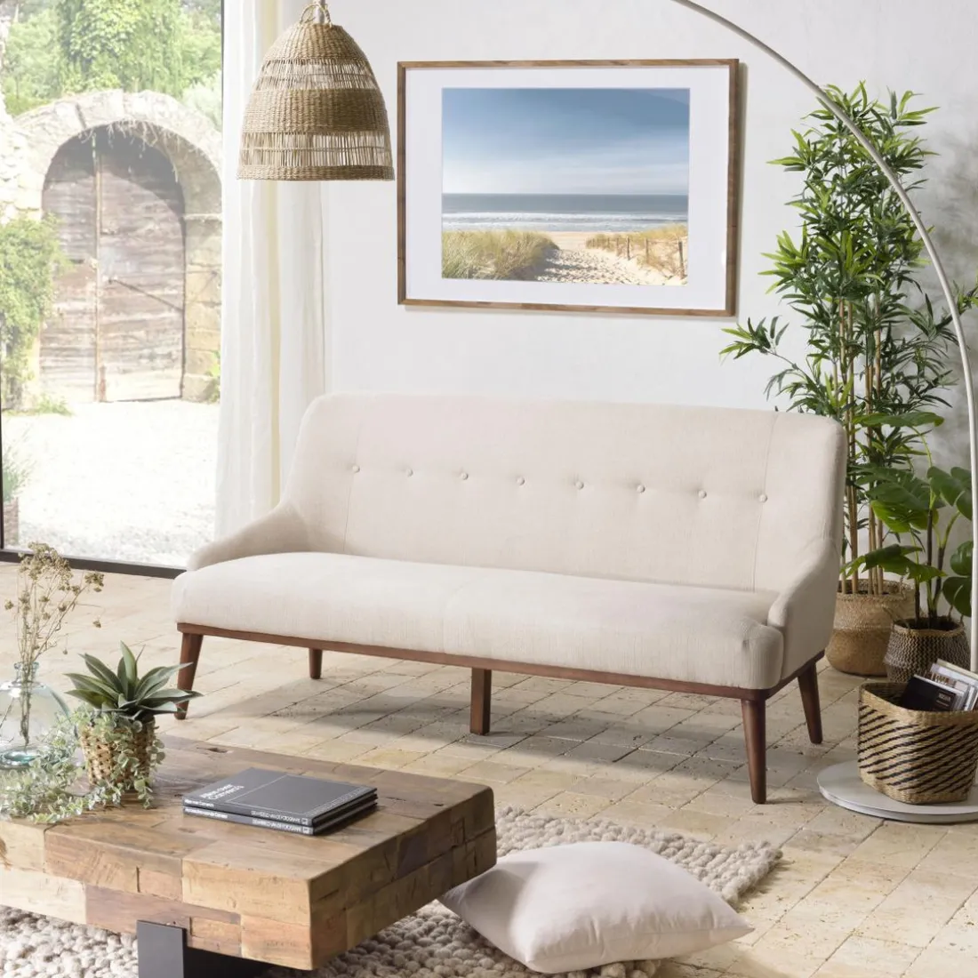 Canapé beige 2 places pieds en bois