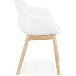 Chaise avec accoudoirs 'MOUTOU' en tissu mouton blanc et pieds en bois naturel