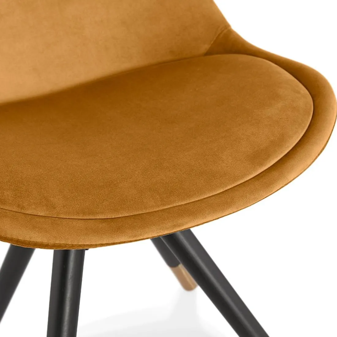 Chaise design 'HAMILTON' en velours moutarde et pieds en bois noir