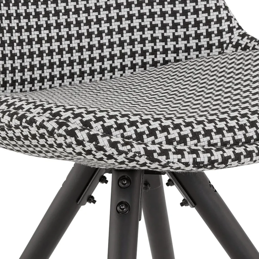 Chaise design 'HAMILTON' en tissu pied de poule et pieds en bois noir