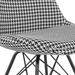 Chaise design 'ZAZY' en tissu pied de poule et pieds en métal noir