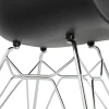 Chaise moderne 'UNAMI' noire en matière plastique avec pieds en métal chromé
