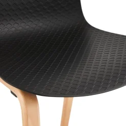 Chaise scandinave 'PACIFIK' noire avec pieds en bois finition naturelleChaise scandinave 'PACIFIK' noire avec pieds en bois finition naturelle
