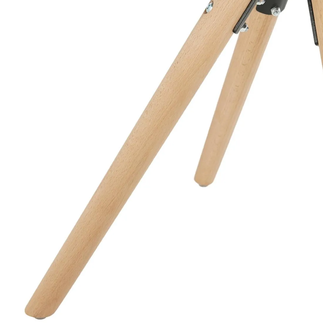 Chaise vintage 'RICKY' en velours rose et pieds en bois naturel