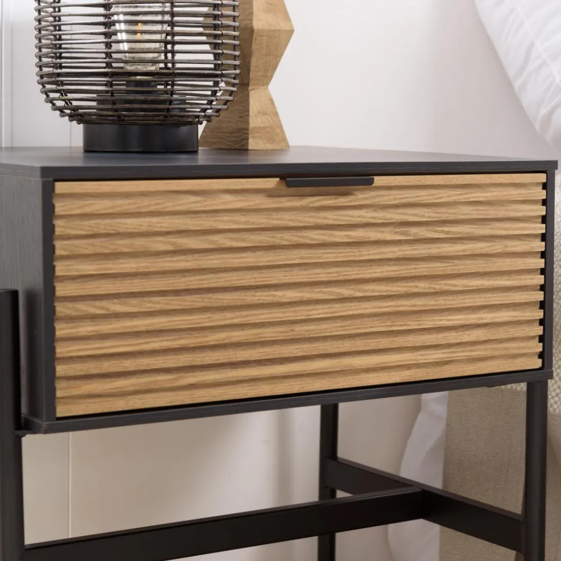 Chevet marron et noir 1 tiroir Pin pieds métal noir