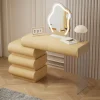 Coiffeuse avec 5 tiroirs arrondis et miroir design Mezade Beige