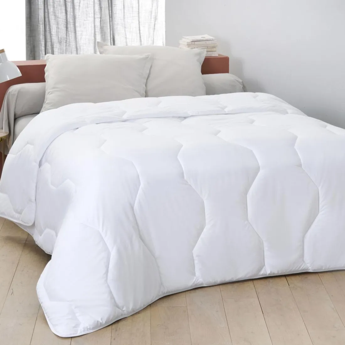 Couette légère blanche seren