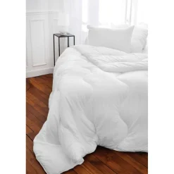Couette légère enveloppe microfibre CARESSE blanc