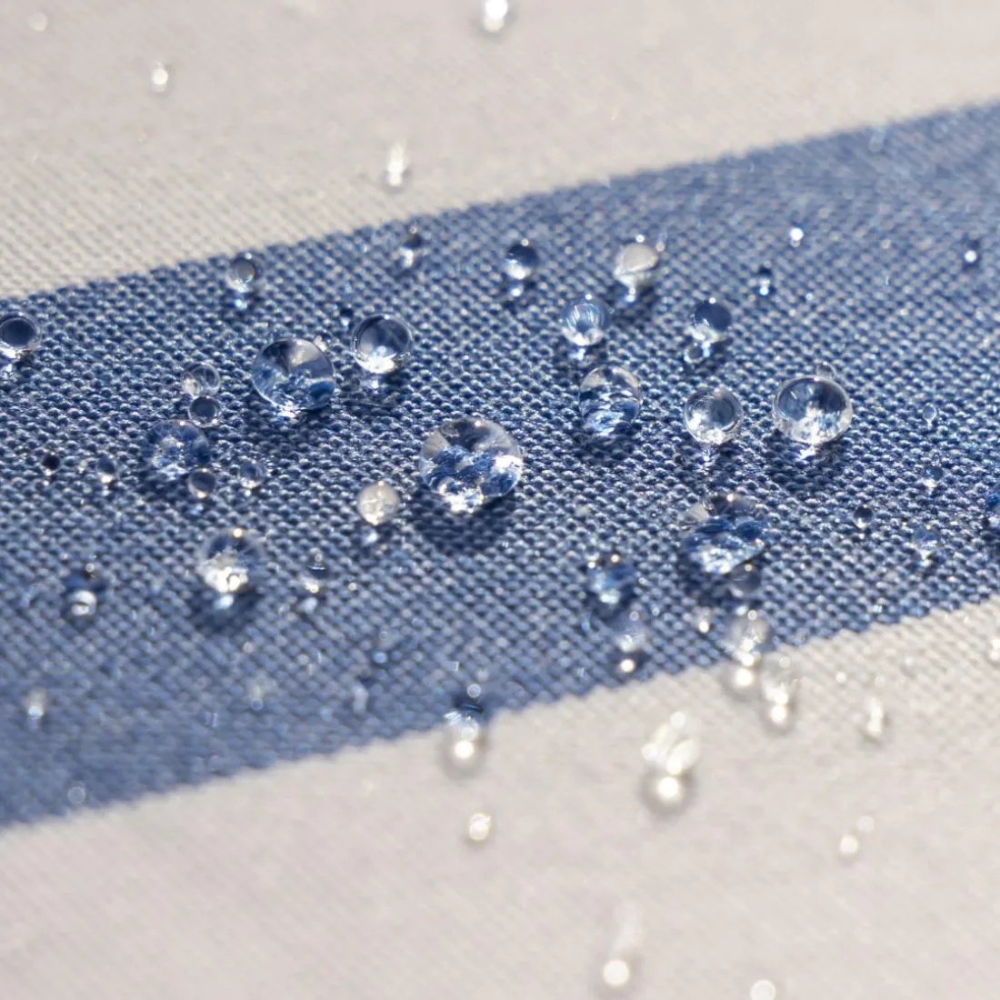 Coussin matelas en polyester PORNIC exterieur rayé bleu