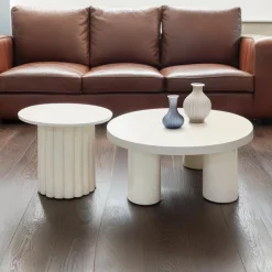 Ensemble de 2 tables basses rondes avec piètement style colonne Storia Crème