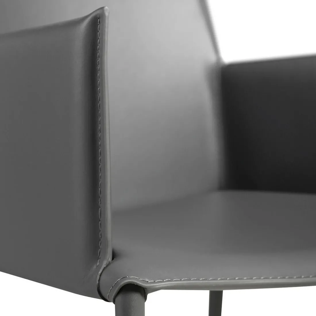 Fauteuil en cuir gris