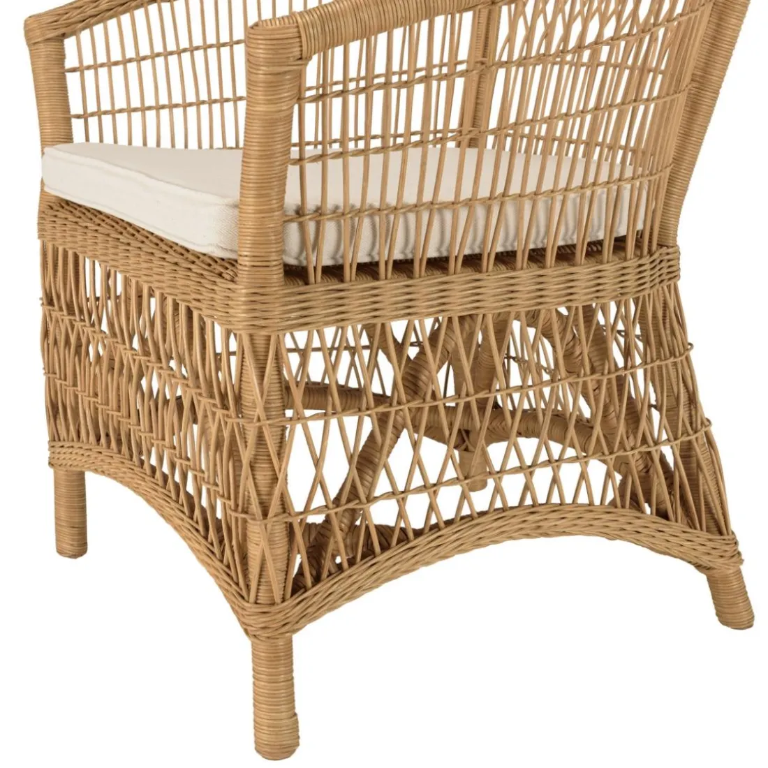 Fauteuil en rotin naturel avec coussin d'assise blanc KALLY