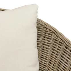 Fauteuil lounge en kubu coussin d'assise blanc pieds métal noir KALLY