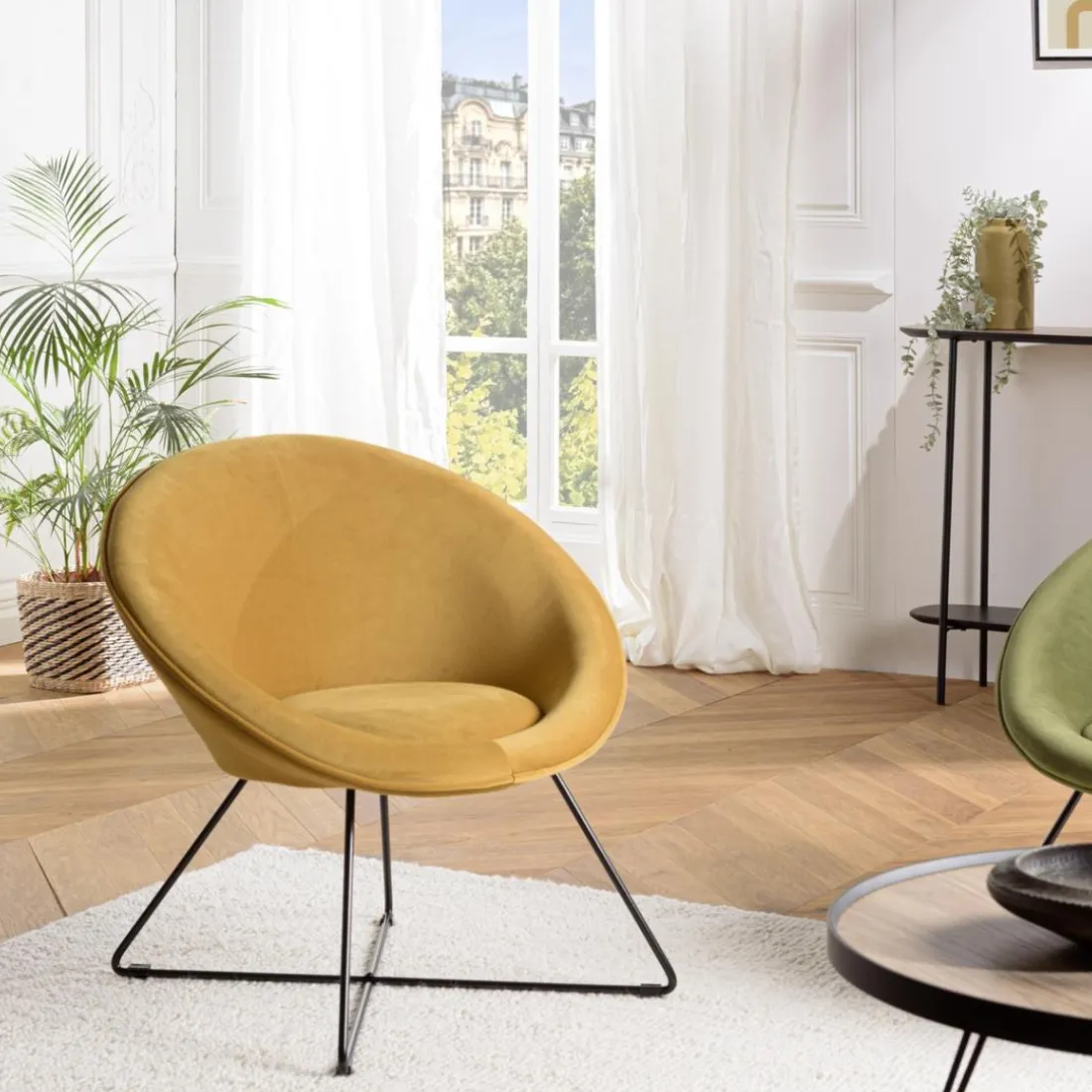 Fauteuil tissu velours jaune moutarde pieds croisés métal noir AGATHE