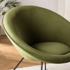 Fauteuil tissu velours vert olive pieds croisés métal noir AGATHE
