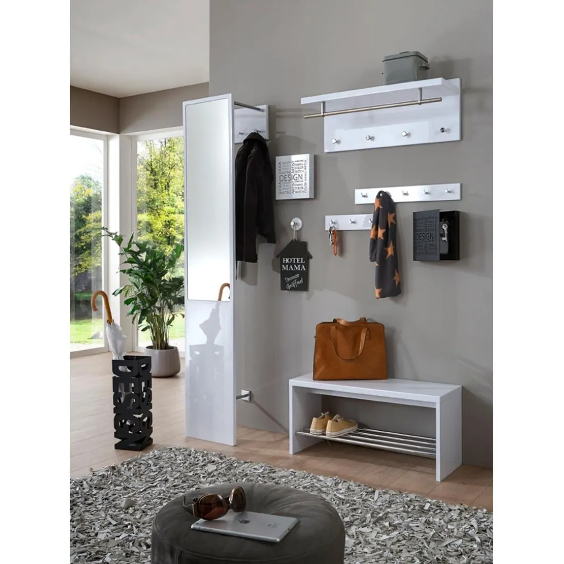 Garderobe murale barre et 4 crochets optique inox