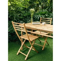 La chaise PALEMPANG design moderne et sa structure en bois massif marron