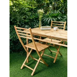 La table à manger BARU son design rustique et épuré pour 4 personnes