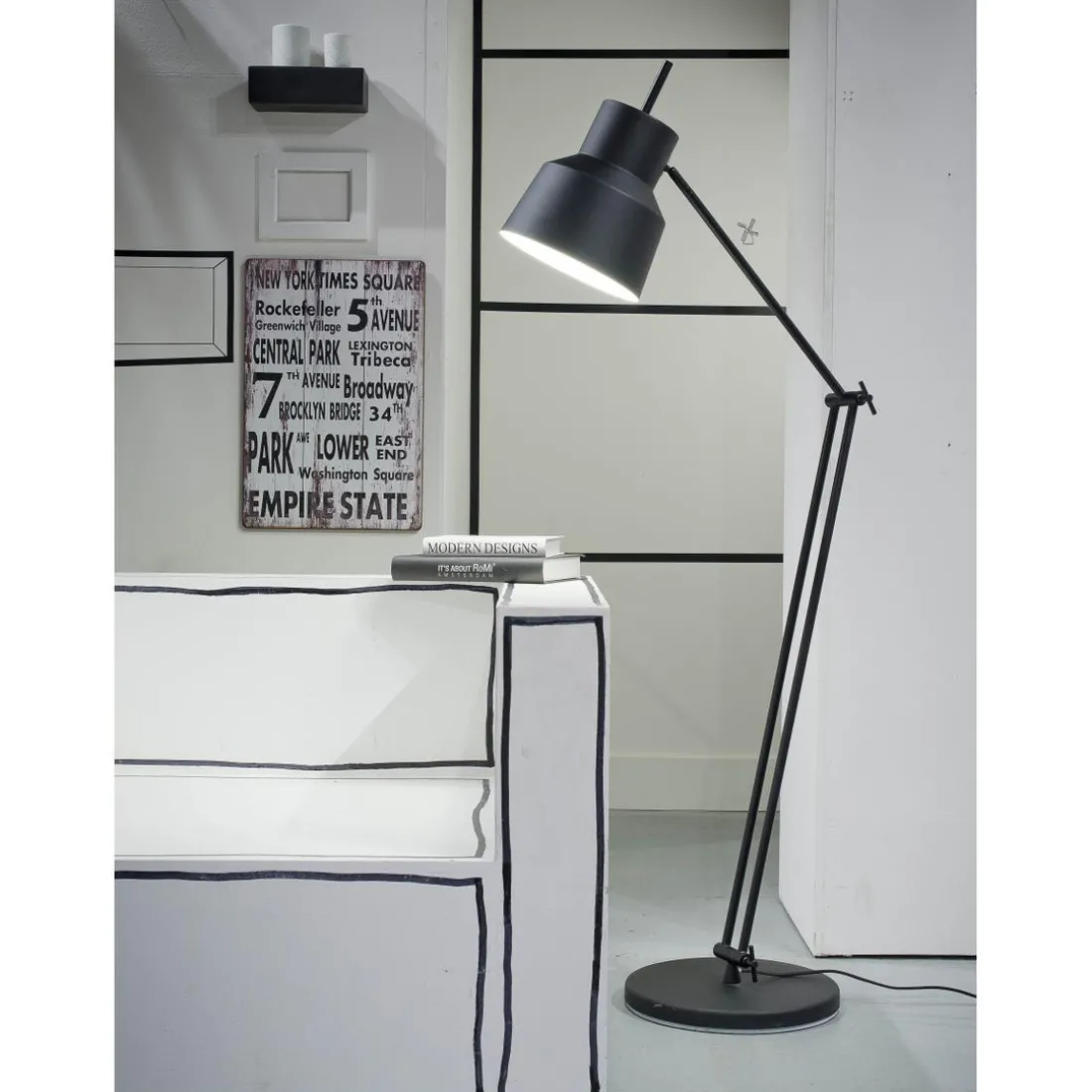 Lampadaire en Fer Noir Articulé BELFAST