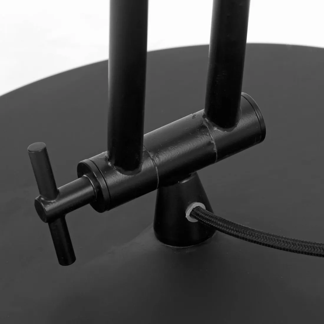 Lampadaire en Fer Noir Articulé BELFAST