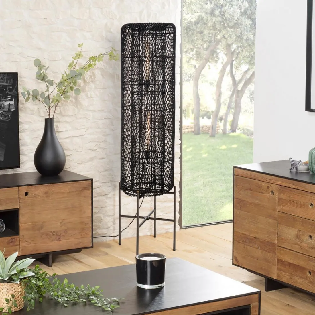 Lampadaire rotin couleur noire pieds acier SIXTINE