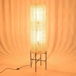 Lampadaire rotin naturel pieds acier noir SIXTINE