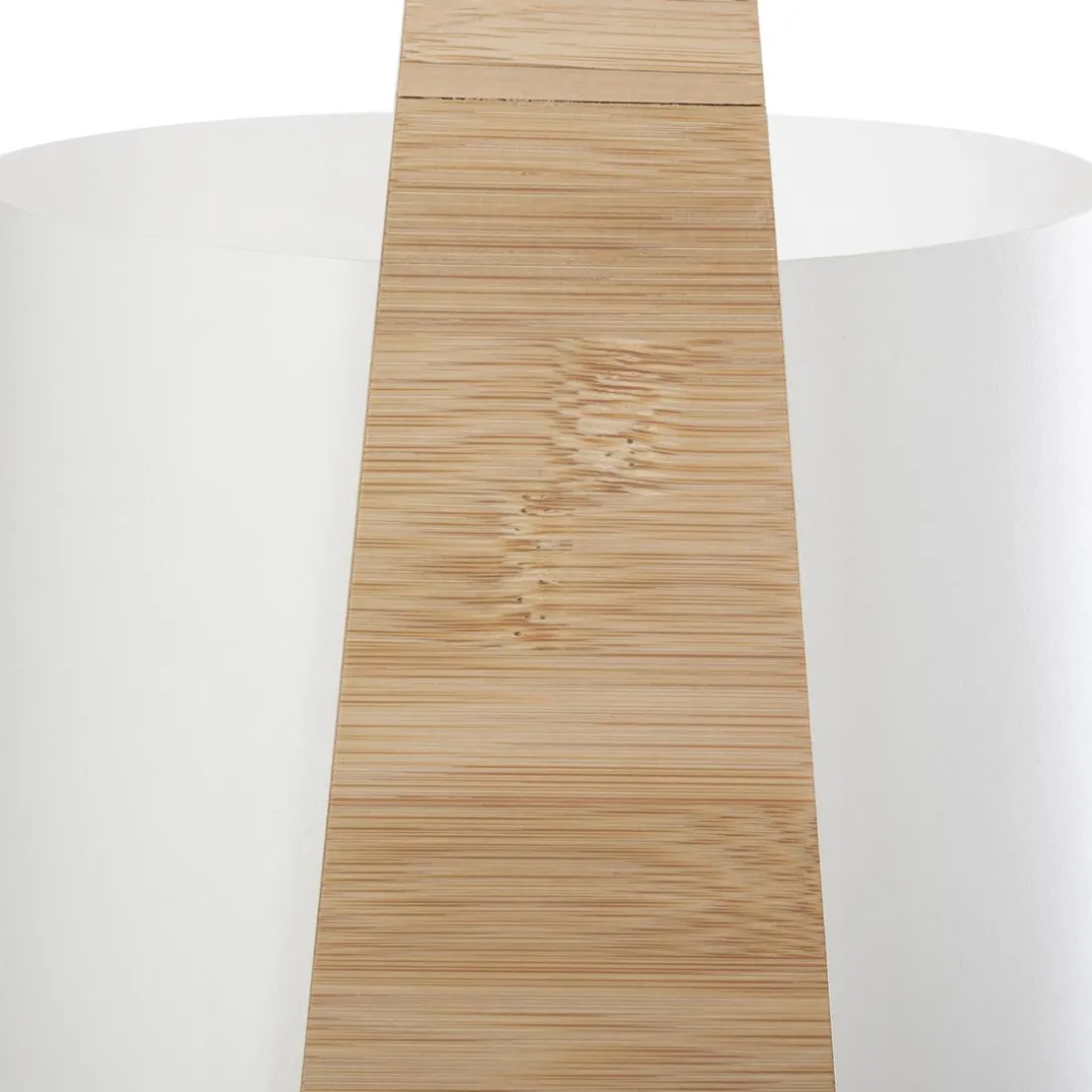 Lampe bambou et abat-jour plastique blanc