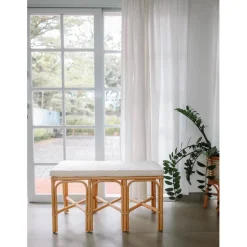 Le banc SULAWESI design scandinave épuré assise en rotin naturel et tissu etanche