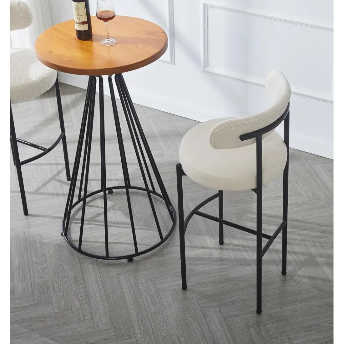 Le lot de tabourets de bar LARS design scandinave élégant assise garnie premium avec une mousse ultra-dense