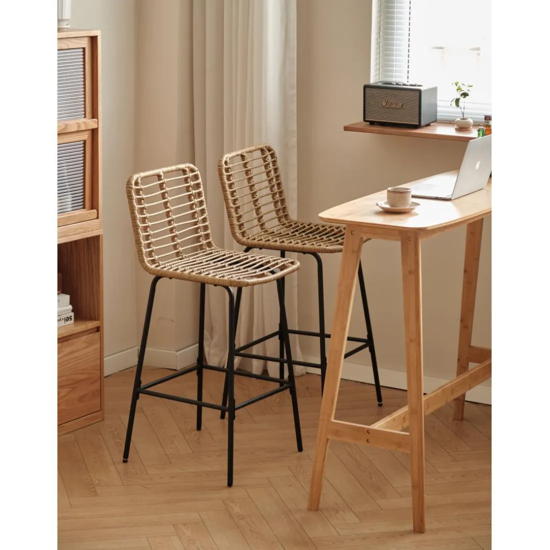 Le tabouret BANGKOK design moderne et son élégant alliage de matières