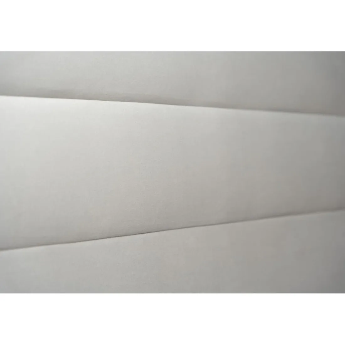 Lit coffre avec tête de lit lignes Velours Gris clair