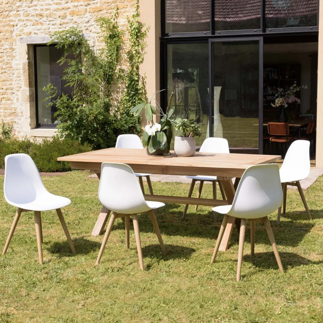 Lot de 2 chaises blanches pieds couleur naturelle MALO