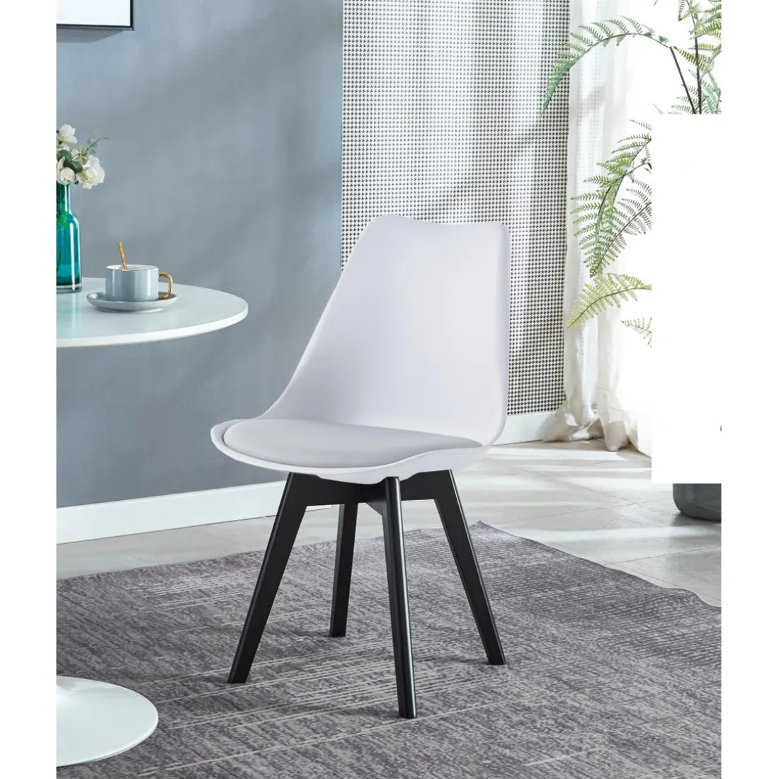 Lot de 4 chaises scandinaves Pieds en bois Blanc