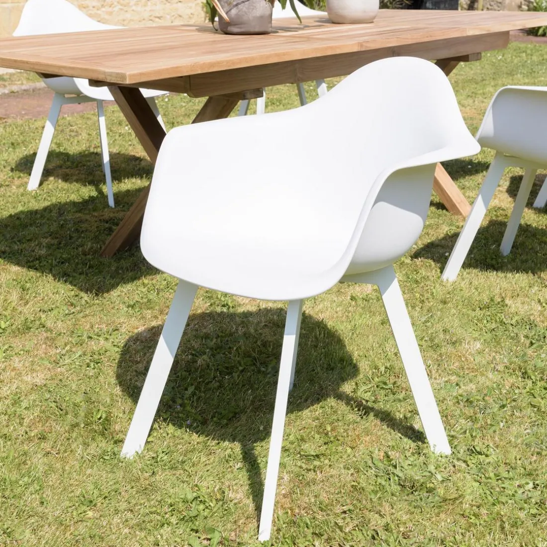 Lot de 6 fauteuils blancs dossier arrondi MALO