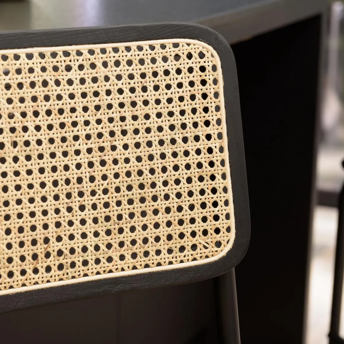 Lot de 2 tabourets d'ilot bois noir rotin naturel pieds métal PIERRE