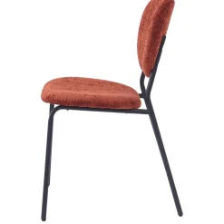 Lot de chaises SUZUKA avec son design scandinave