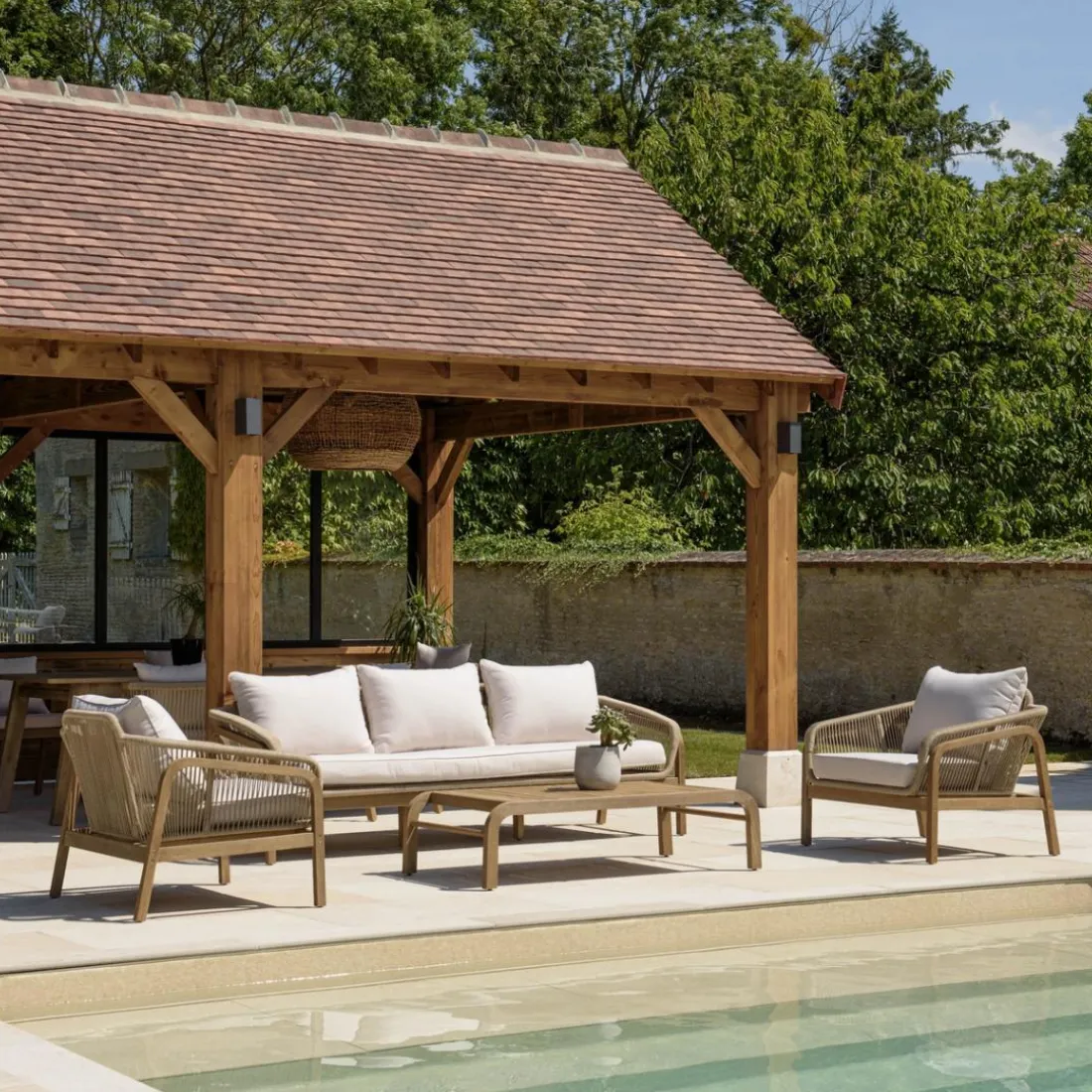 Lot n°1 Salon de jardin 5 p. en acacia beige CELESTIN