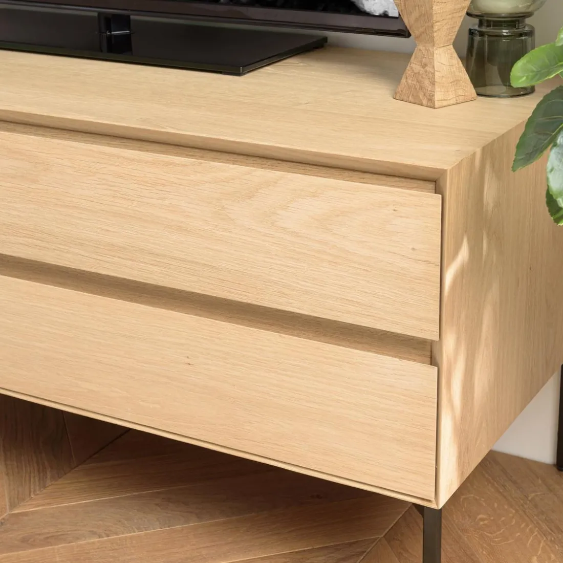 Meuble TV naturel 1 porte 2 tiroirs pieds métal noir MAXENDRE