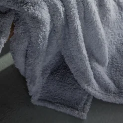 Plaid Teddy en Polyester 130 x 180 BIEN AU CHAUD Acier