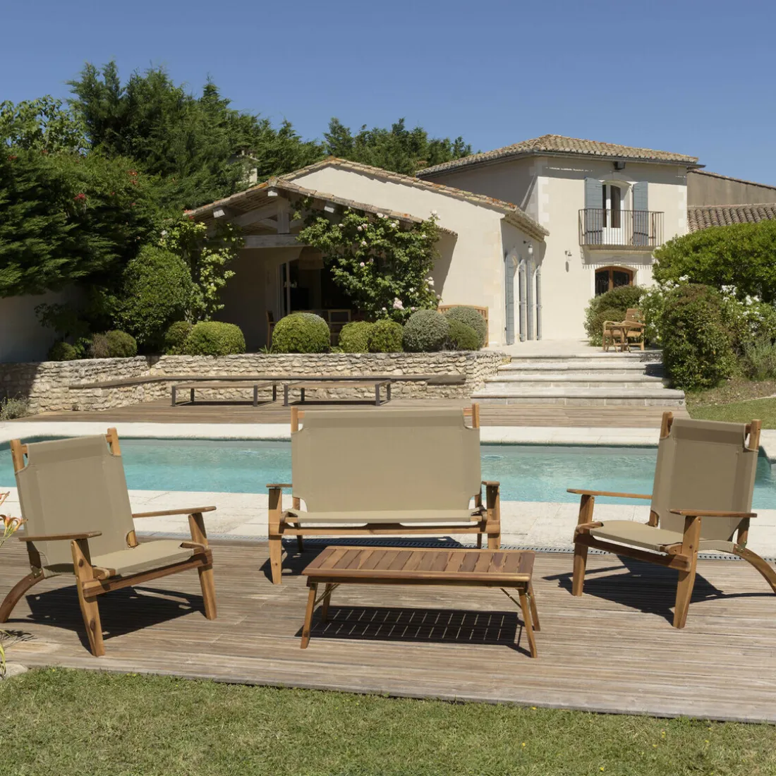 Salon de jardin en bois acacia