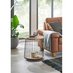 table d'appoint structure en tube d'acier laqué noir,