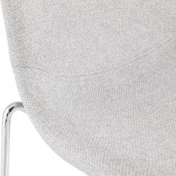 Tabouret de bar empilable 'FAKIR' en tissu gris clair et pied en métal chromé