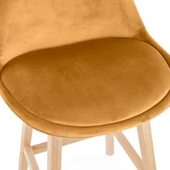 Tabouret de bar 'MORISS' en velours moutarde et pieds en bois naturel