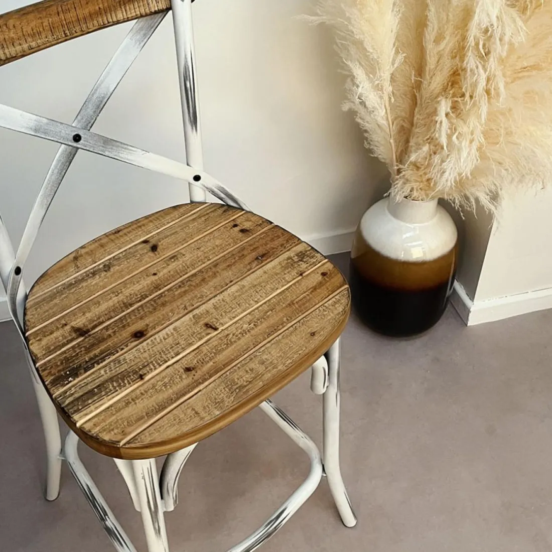 Tabouret snack mi-hauteur 'COTTAGE MINI' en bois finition Noyer effet vieilli