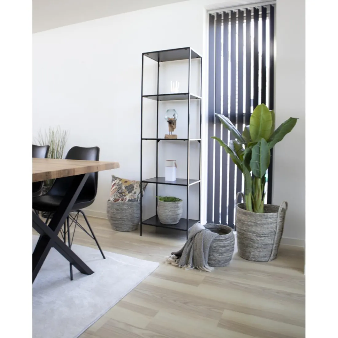 Étagère 4 étages 170 cm Noir PERKAR