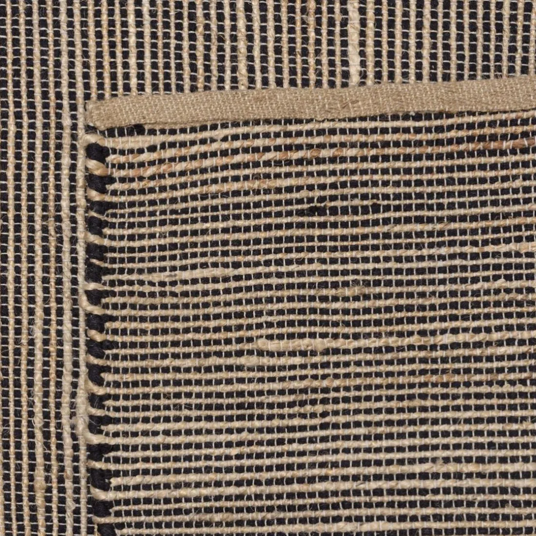 Tapis rectangulaire en jute et coton couleur sable et noir QUENTIN
