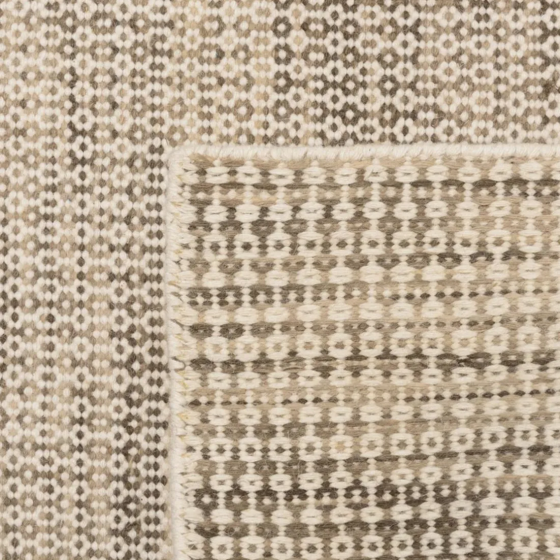 Tapis rectangulaire en laine tissée couleur blanc et kaki QUENTIN